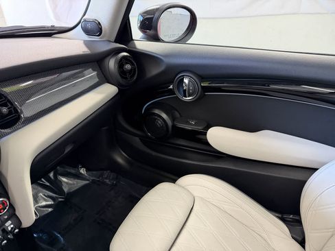 Certified 2024 MINI Cooper SE w/ Signature Upholstery Package FWD image 24