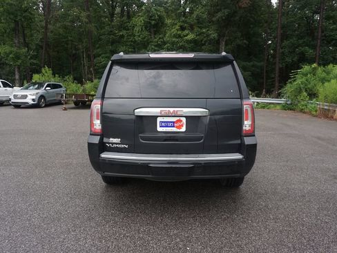 Used 2018 GMC Yukon Denali w/ Denali Ultimate Package AWD/4WD image 25