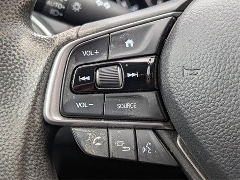Used 2018 Honda Accord LX image 19