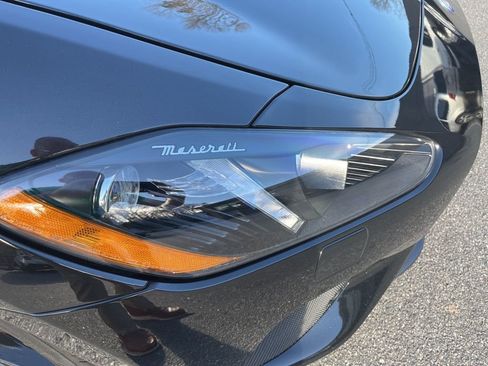 Used 2018 Maserati GranTurismo MC image 18
