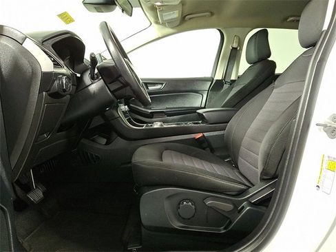 Used 2022 Ford Edge SE w/ Black Appearance Package image 15