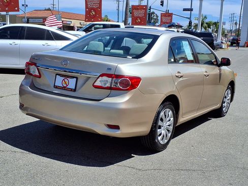 Used 2013 Toyota Corolla LE FWD image 6
