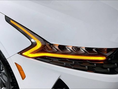 Used 2022 Kia K5 LXS FWD image 34