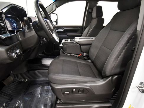 Used 2024 GMC Sierra 3500 SLE w/ SLE Convenience Package AWD/4WD image 14
