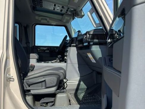 Used 2025 INEOS Grenadier image 14