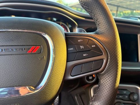 Used 2022 Dodge Challenger R/T Scat Pack RWD image 8