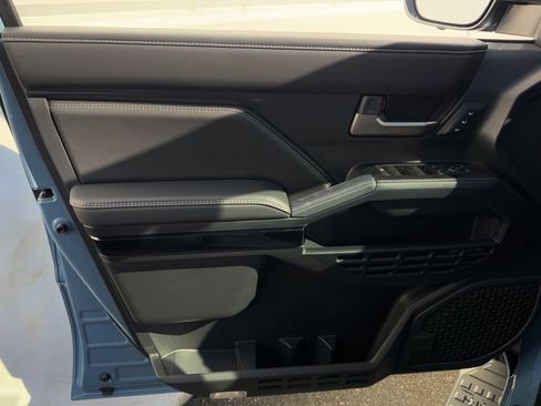New 2026 Toyota 4Runner Limited AWD/4WD image 10