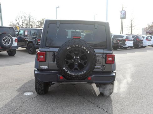 Used 2022 Jeep Wrangler Unlimited Sport image 5