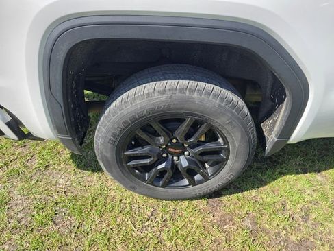 Used 2022 GMC Sierra 1500 Elevation RWD image 8