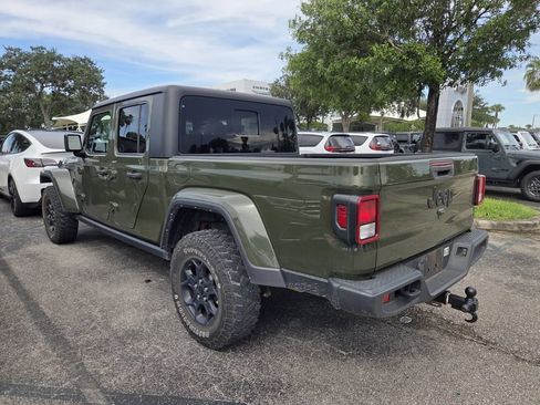 Used 2023 Jeep Gladiator Sport AWD/4WD image 4