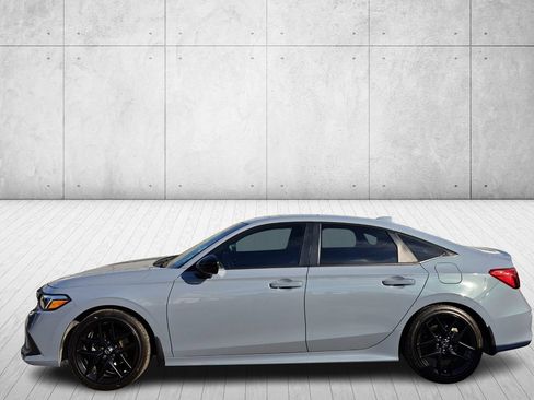 Used 2024 Honda Civic Sport image 8