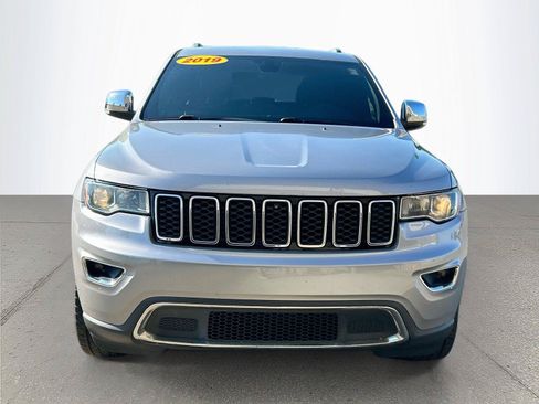 Used 2019 Jeep Grand Cherokee Limited AWD/4WD image 9