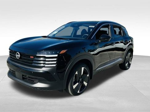 New 2026 Nissan Kicks SR image 3