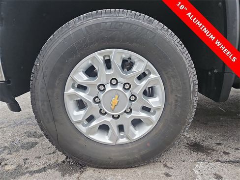 Certified 2024 Chevrolet Silverado 2500 LT w/ All Star Edition image 32