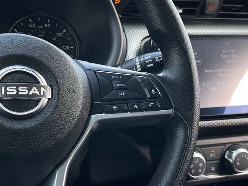 Used 2023 Nissan Kicks SV image 15