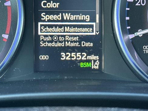 Used 2019 Toyota Highlander XLE image 30