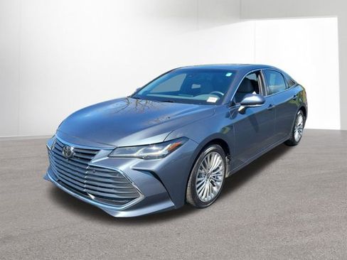 Used 2022 Toyota Avalon Limited w/ Advanced Safety Package image 11