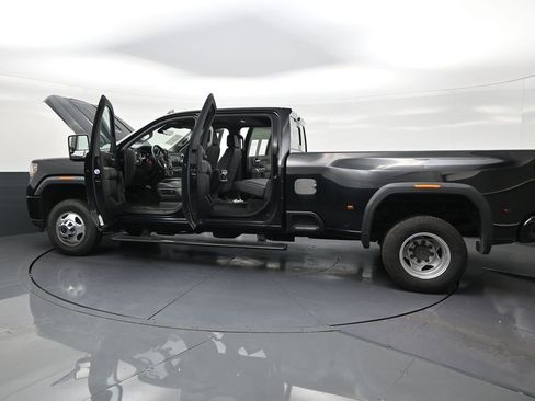 Used 2021 GMC Sierra 3500 Denali w/ Denali Ultimate Package AWD/4WD image 31