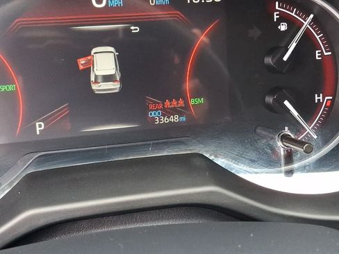 Used 2024 Toyota RAV4 Adventure AWD/4WD image 25