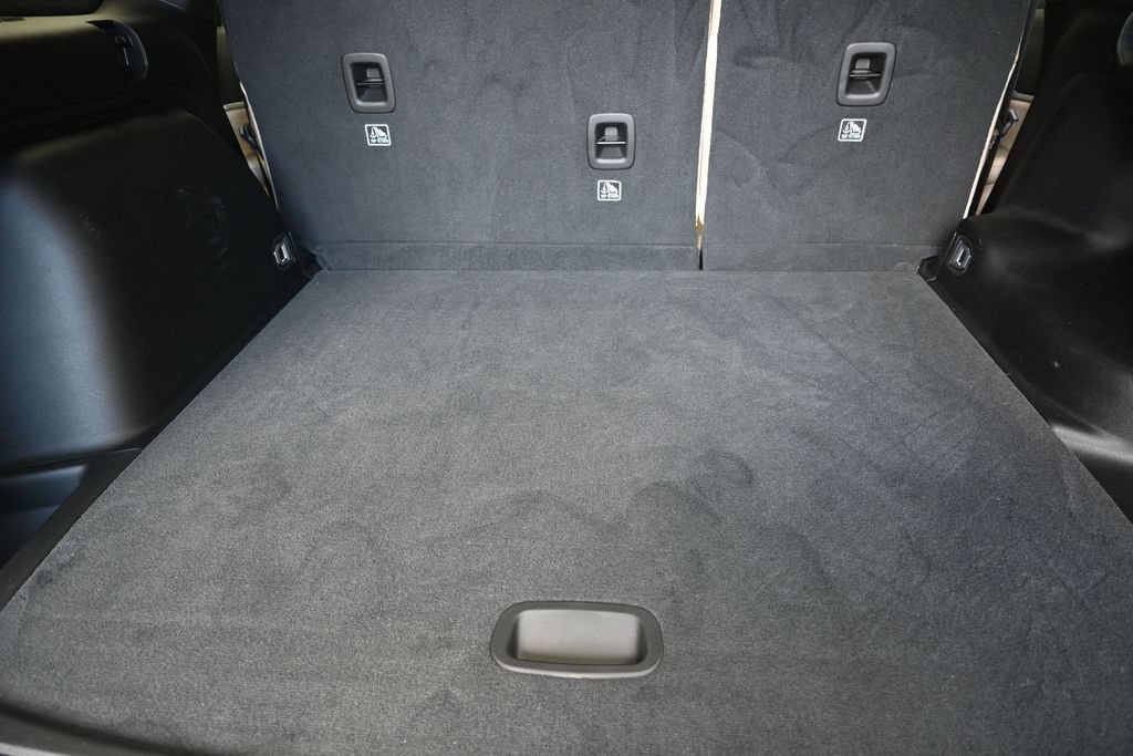 Used 2025 Jeep Grand Cherokee Limited RWD image 20