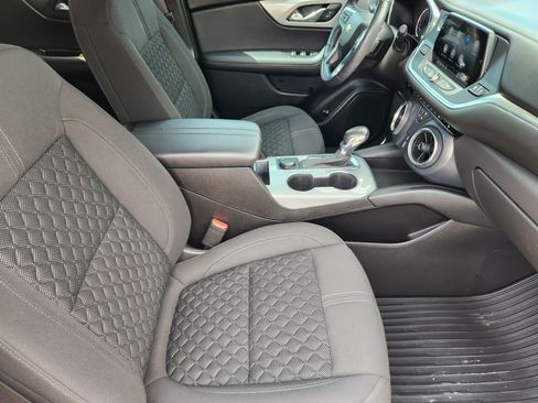 Used 2020 Chevrolet Blazer LT FWD image 11
