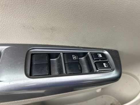 Used 2011 Subaru Impreza 2.5i AWD/4WD image 18