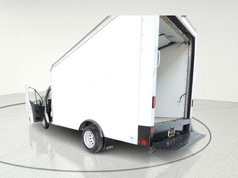 Used 2023 Ford Transit 350 DRW image 15