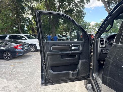 Used 2024 RAM 2500 Big Horn AWD/4WD image 21