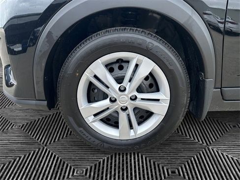 New 2025 Nissan Kicks Play S image 14