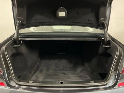 Used 2018 BMW 750i xDrive w/ Autobahn Package AWD/4WD image 38