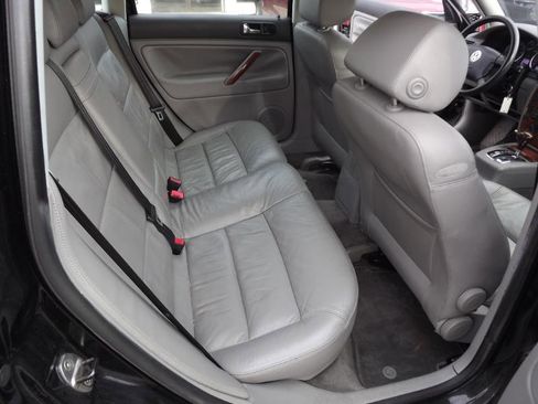 Used 2005 Volkswagen Passat GLS image 15