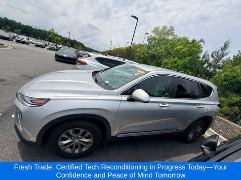 Used 2019 Hyundai Santa Fe SE w/ Cargo Package FWD image 2