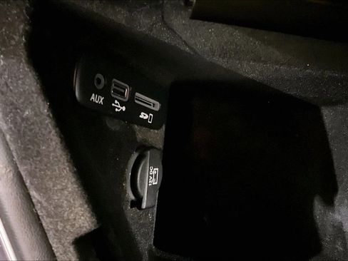 Used 2015 Dodge Challenger R/T w/ Quick Order Package 22B R/T RWD image 29