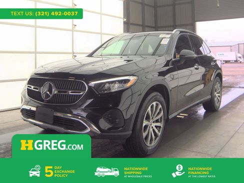 Used 2024 Mercedes-Benz GLC 300 4MATIC image 1