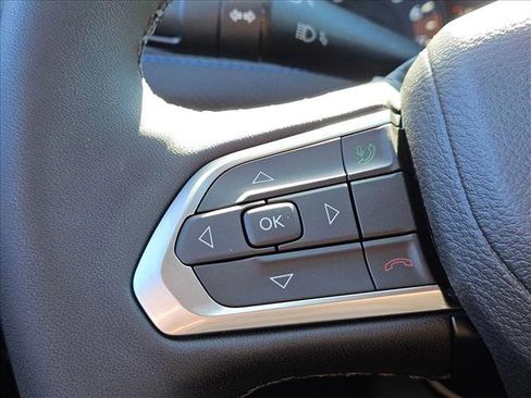 New 2026 Jeep Compass Latitude AWD/4WD image 17
