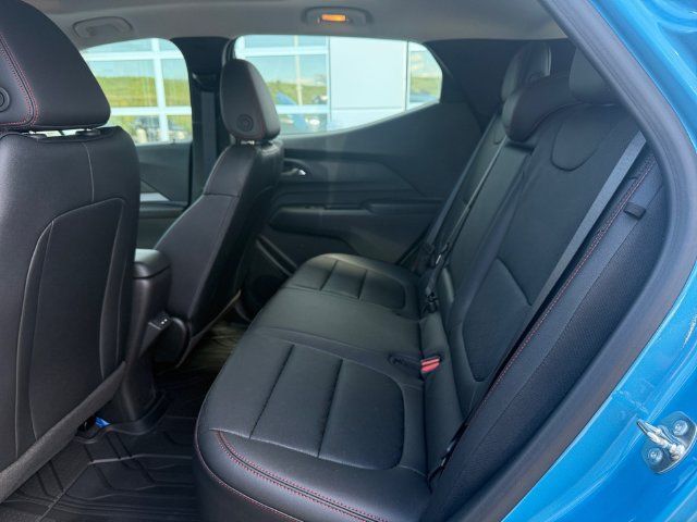 Certified 2027 Chevrolet Bolt RS w/ Technology Package FWD image 18