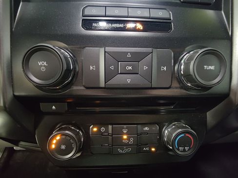 Used 2015 Ford F150 XLT w/ Snow Plow Prep Package image 31