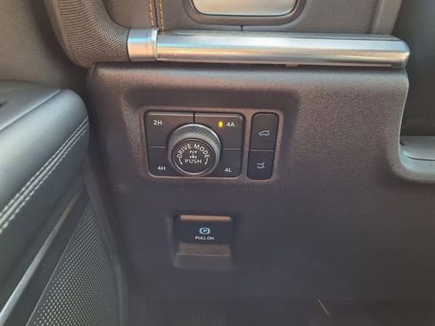 Used 2025 Ford Expedition Tremor AWD/4WD image 70