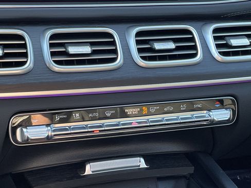 New 2026 Mercedes-Benz GLS 450 4MATIC image 31