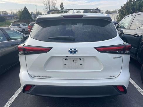 Used 2021 Toyota Highlander XLE image 8