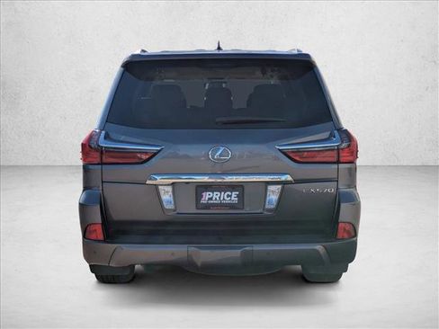 Used 2017 Lexus LX 570 4WD w/ Luxury Package image 6