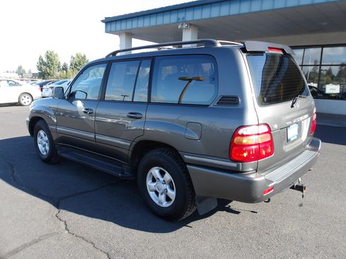 Used 1998 Toyota Land Cruiser 4dr 4WD image 3