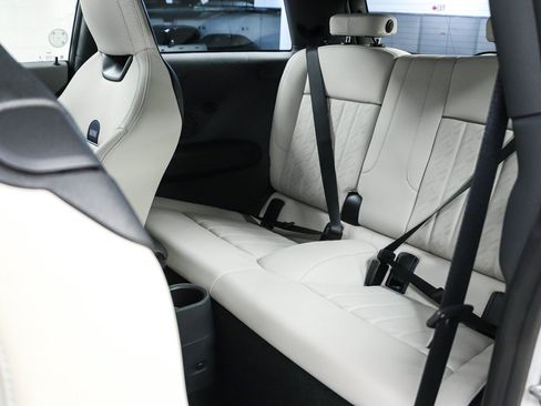 Used 2026 MINI Cooper 2-Door Hardtop FWD image 25