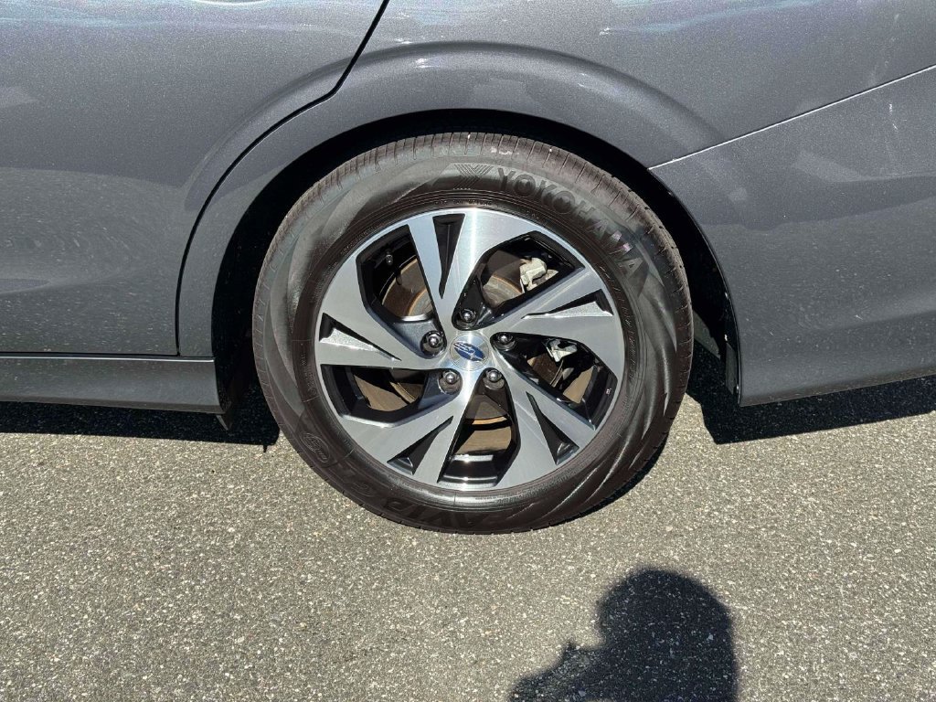 Used 2025 Subaru Legacy Premium AWD/4WD image 12