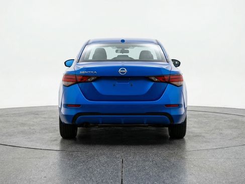 Used 2025 Nissan Sentra SV image 7