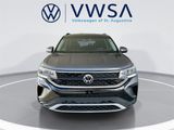 Certified 2022 Volkswagen Taos SE image 2