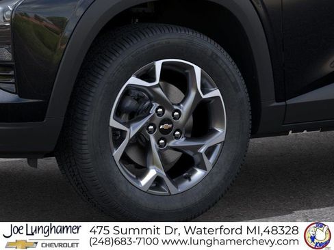 New 2026 Chevrolet Trax LT FWD image 9