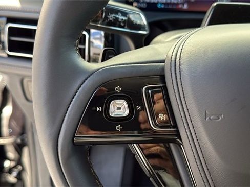 New 2026 Lincoln Aviator AWD image 29
