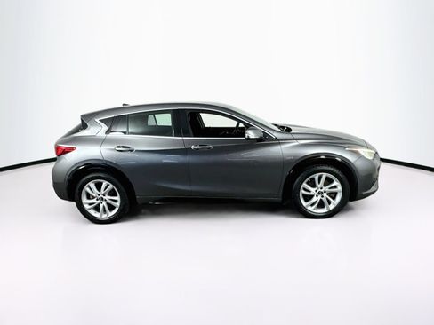 Used 2018 INFINITI QX30 w/ Cargo Package FWD image 8