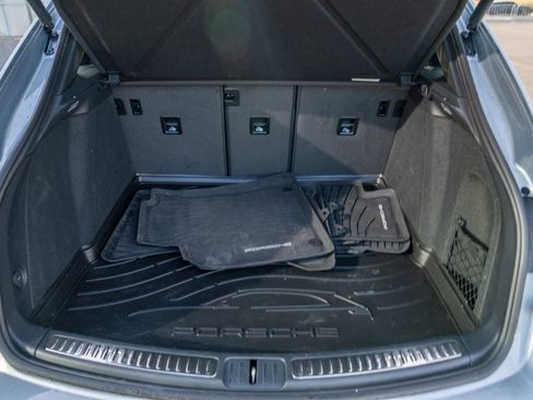 Certified 2026 Porsche Macan AWD/4WD image 26